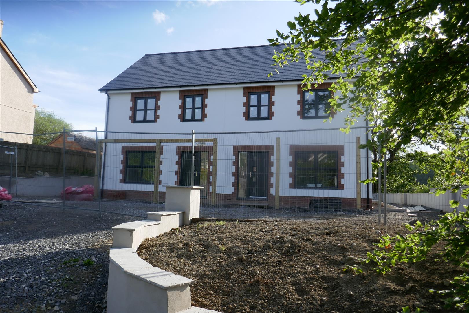 FRONT COURTYARD